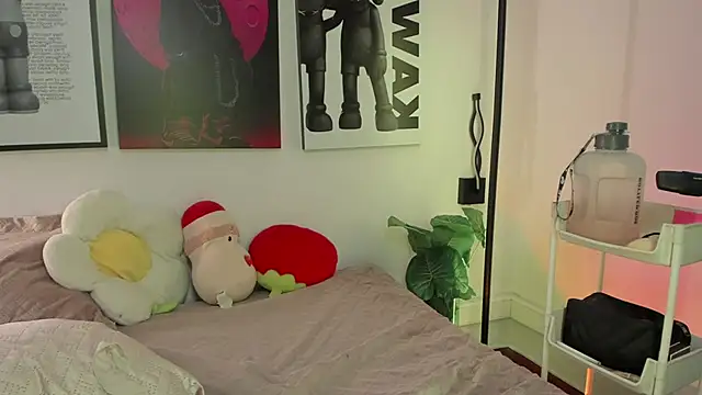 Hey_lucy__ webcam