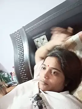 Trisha_71 webcam