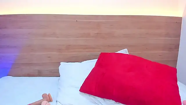 thamiina_ (F young) - Control lush x5 min + fingers my pussy