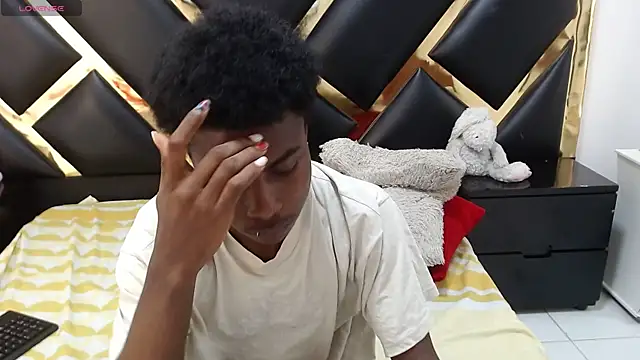 NoahJhonson69 webcam