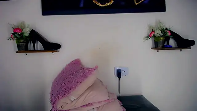 Nashla_D_- webcam