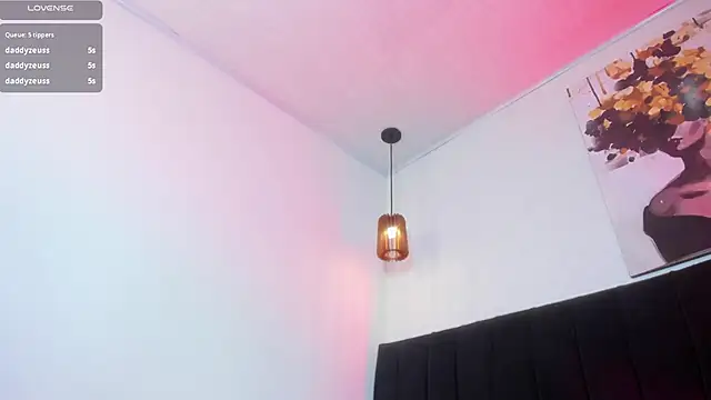 dolly_zoe webcam