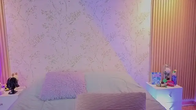 Charlotte__Miller webcam