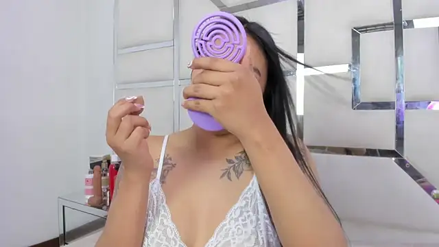 ZoeWan69 webcam