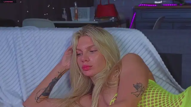 Nicole_Hampton webcam