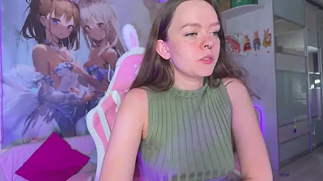 CheekySashaCharm webcam