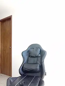 Maxx_valiant webcam