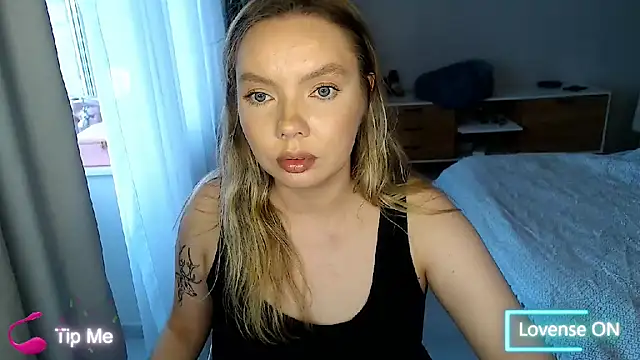 PolinaXXXXXJones webcam