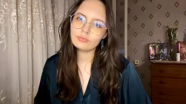 NessyRayy webcam