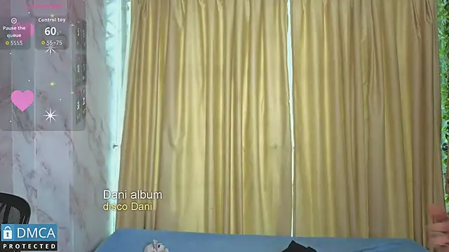 nena_cupcake_ webcam