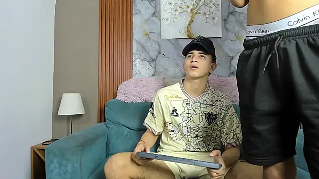 LOVE_GUYS1 webcam