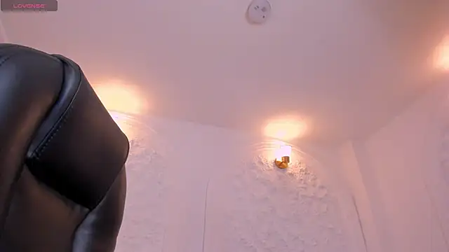 ArianaDumont webcam