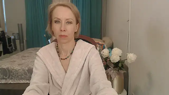 LuxuryNika webcam