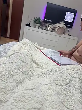 danicohoney live sex cam