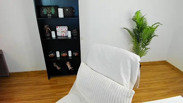 khloe_starrr webcam