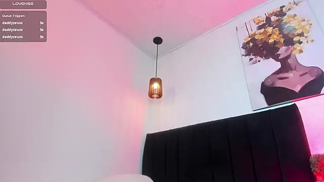 dolly_zoe webcam