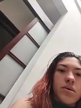 Victoria_Beaumont webcam