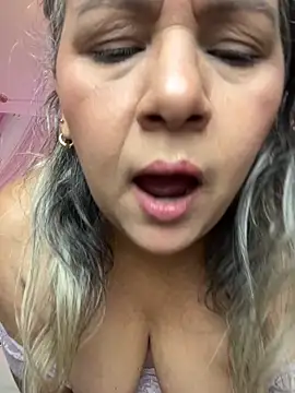 Lucy_Milf_474