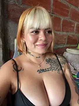 _cutegirls_ - _CuteGirls_'s free webcam - UK Sex Cams