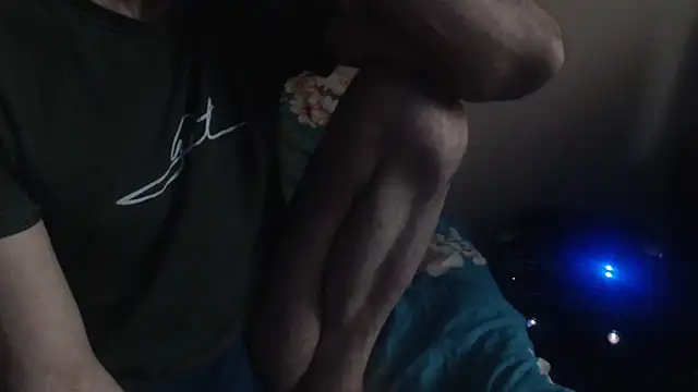 yvesstorm1 webcam