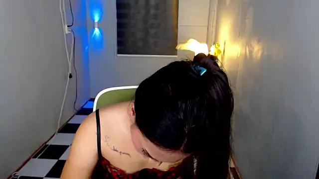 SanyaGirlx webcam