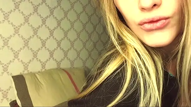 StarFrom_Hell webcam