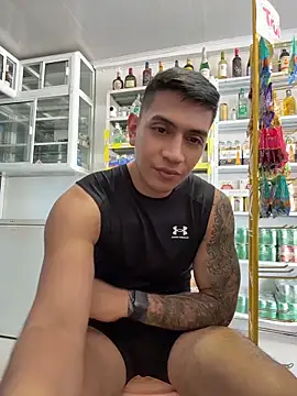 oliverwest04 (M young) - naked at work