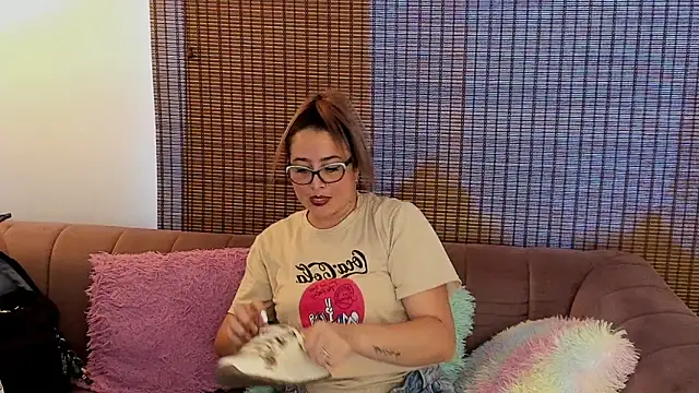 ariana_cross webcam