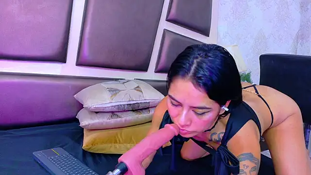 NicoleEsposito webcam