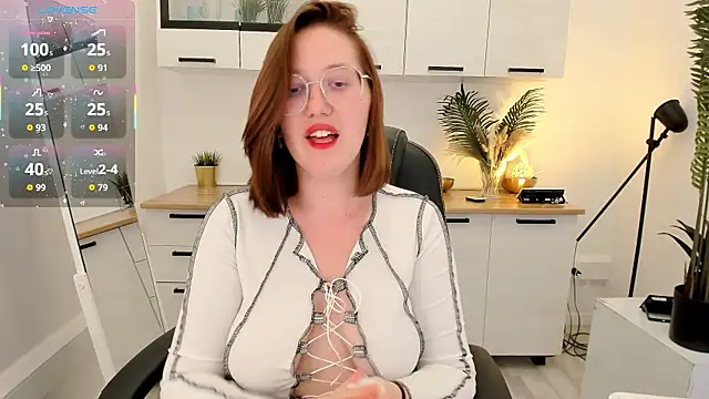 Charmy_Gracy webcam