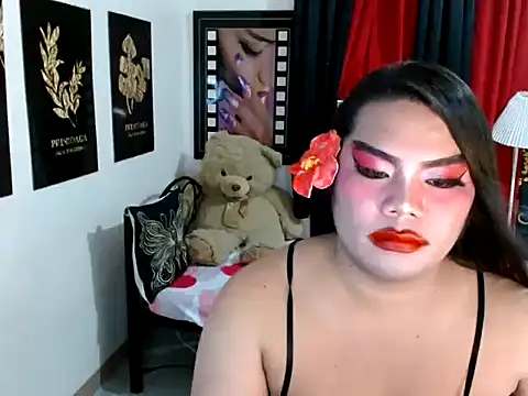 TSbrianaHugeCock live sex cam