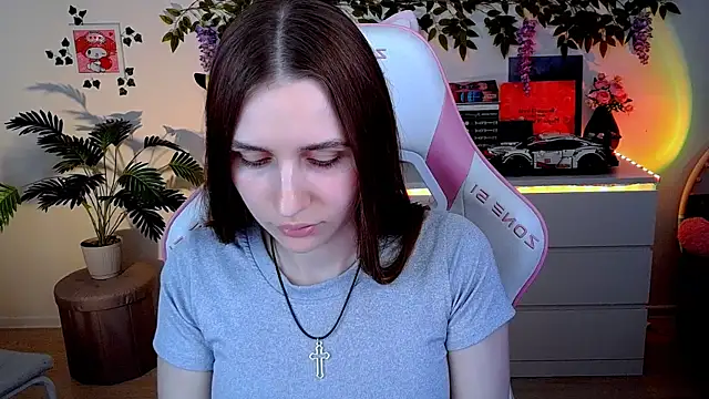 AliceCharmy webcam