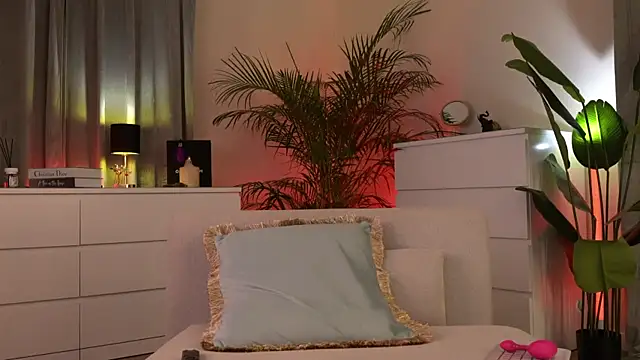 Tinydoll_XO webcam