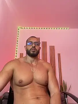 magnumchris live sex cam