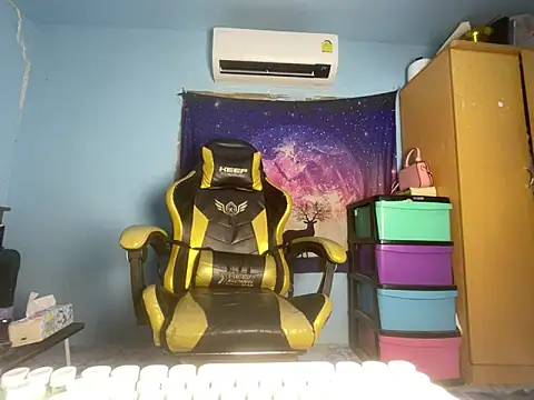ningyiyi13 webcam