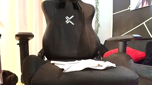 LUCYMILF_SEXY webcam
