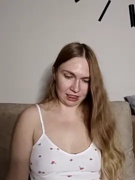 kisavixen - KisaVixen's free webcam - UK Sex Cams