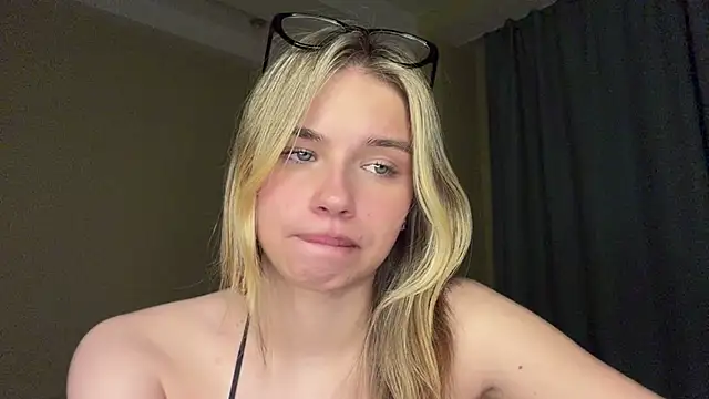 EarthaStinett webcam