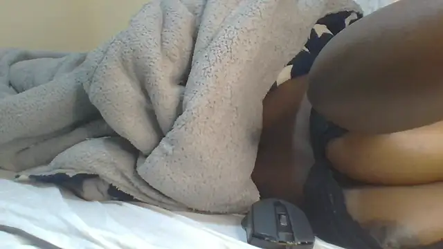 ndivhuwomuleya (F young) - Gape pussy