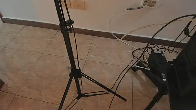 FreyaCameron webcam