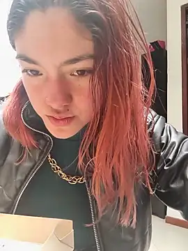Victoria_Beaumont webcam