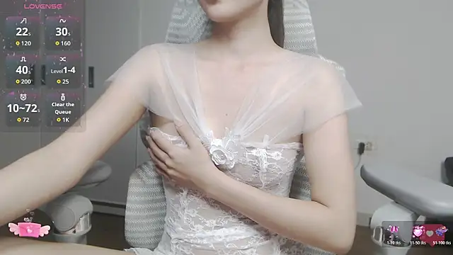 SuziiLove webcam