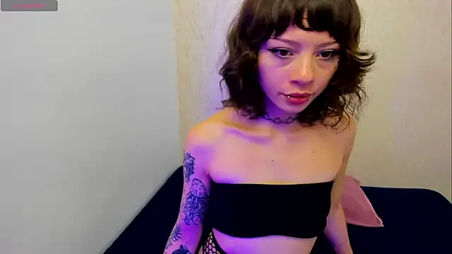 Anya_Dove webcam