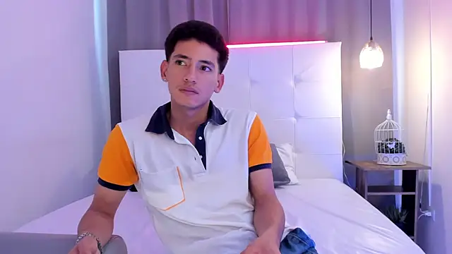 Alejo-and-Thiago webcam