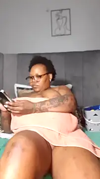 PearlSexxy69 webcam