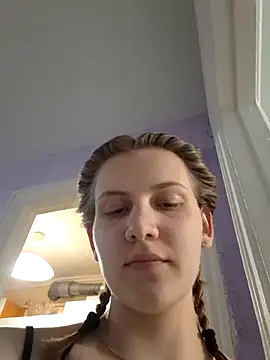 mooniekiss webcam