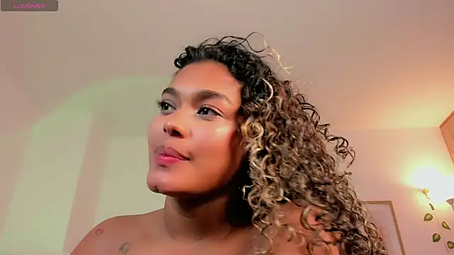aleja_montiel__ webcam