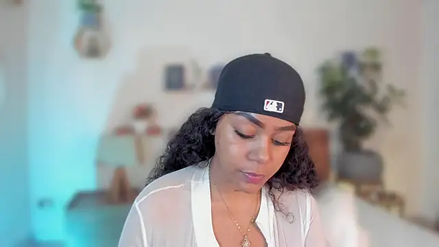 YariRose webcam