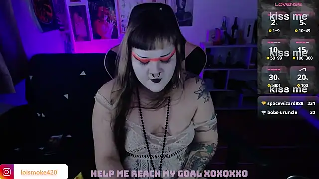 Bdsm_and_fries webcam