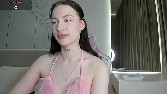 JenniferQueen11 webcam